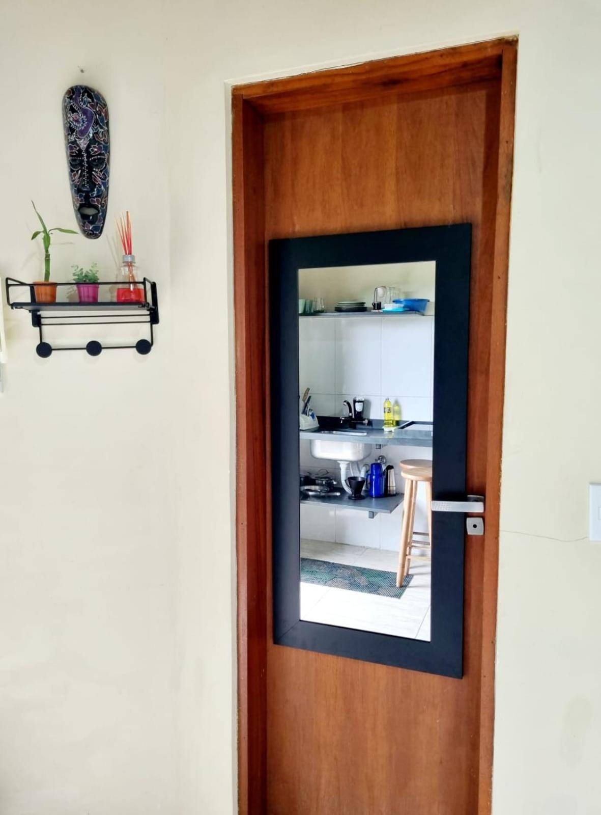 Burung Flats Itamambuca - Hospedagem Com Vista Para O Mar ウバトゥバ エクステリア 写真