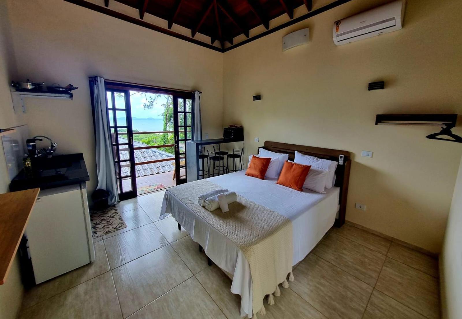 Burung Flats Itamambuca - Hospedagem Com Vista Para O Mar ウバトゥバ エクステリア 写真